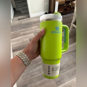 Stanley Green Quencher Tumbler 30oz